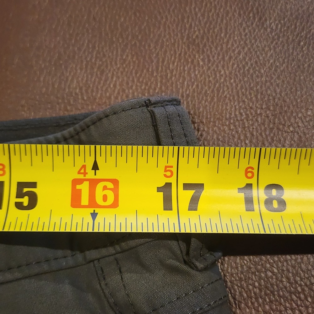 Eddie Bauer Mens Rainier Tech Shorts Size 36 Gray Hiking Outdoor Cargo 1854910 - Picture 6 of 8
